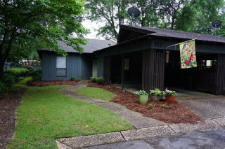 311 Oak Center Pl, Valdosta, GA 31602-1680