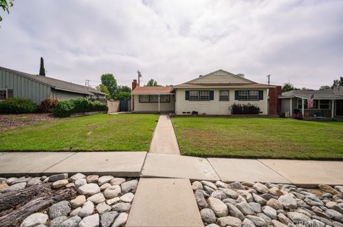1360 3rd Ave, Upland, CA 91786-3228