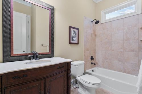 5850 Garber Dr, Atlanta GA  30328-5151 exterior