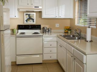 1151 Sonora Ave, Glendale CA  91201-3101 exterior