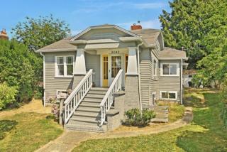 6042 44th Ave, Seattle, WA 98115-7514