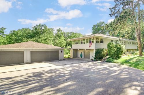 542 Willow Rd, Mokena, IL 60451-1051