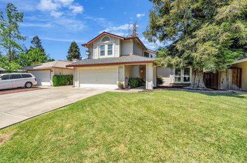 5517 Laguna Oaks Dr, Elk Grove, CA 95758-4750