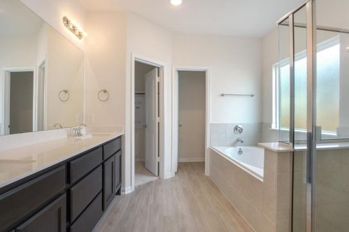 1722 Cindy Ln, Conroe TX  77304-3158 exterior