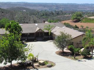 15359 Blue Crystal Trl, Poway, CA 92064-3100