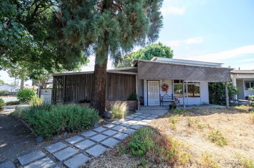 2014 Parr Ave, Modesto, CA 95358-1029