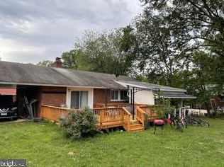 6710 Hopewell Ave, Springfield VA  22151-3801 exterior