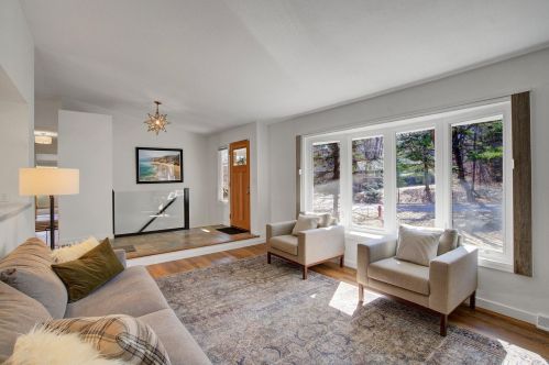 302 Cimarron Rd, Saint Paul MN  55124-9751 exterior