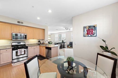 2365 Watermarke Pl, Irvine CA  92612-7695 exterior