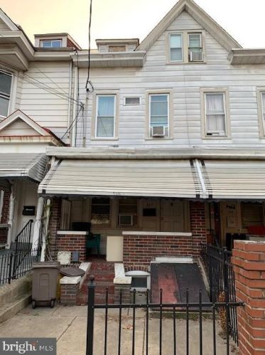 107 Anderson St, Trenton, NJ 08611-1003