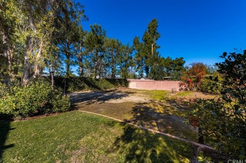 1191 Skyline Dr, Santa Ana CA 92705-3217 exterior