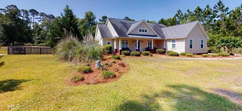 227 Surrey Ln, Statesboro, GA 30458-9199