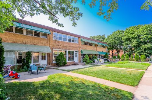 2713 Balmoral Ave, Chicago, IL 60625-3203