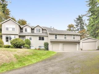 13990 180th Ave, Happy Valley, OR 97089-8273
