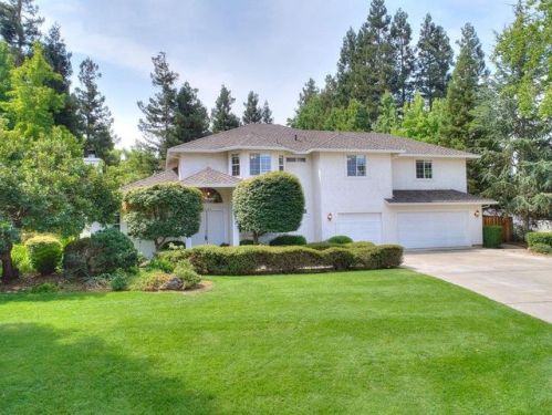 10004 Del Almendra Dr, Valley Home, CA 95361-9258