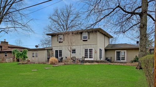 624 Yorktown Ave, Crown Point, IN 46307-4524