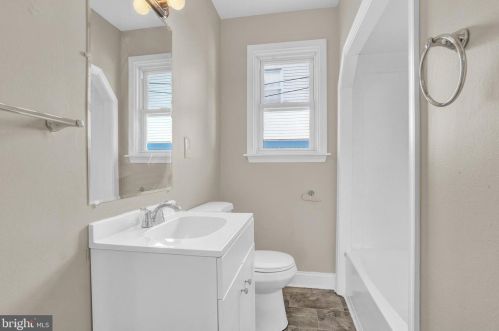 823 5th St, Harrisburg PA  17113-2612 exterior