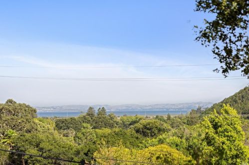 558 Miller Creek Rd, San Rafael CA  94903-1319 exterior