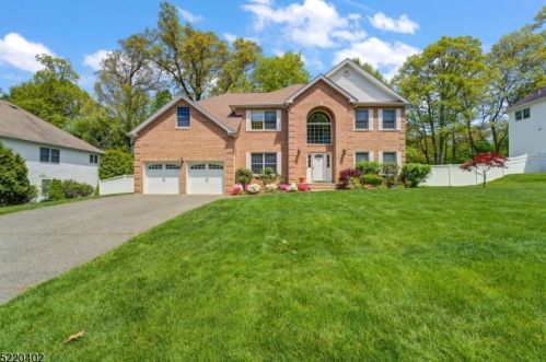 5 Harper St, Town Center, NJ 07052-3635