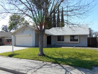 2013 Lincoln Oak Dr, Modesto, CA 95355-9422