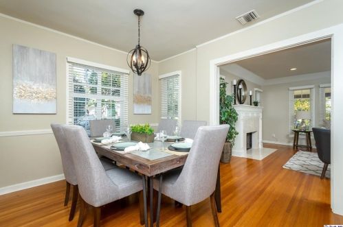 1357 Moncado Dr, Glendale CA  91207-1831 exterior