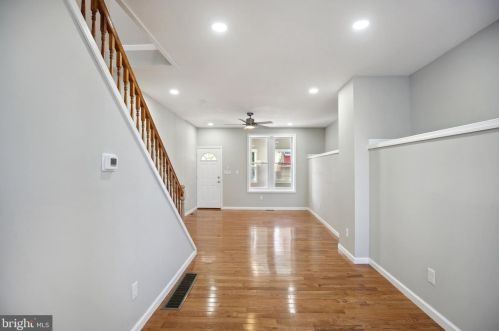 525 Bailey St, Camden NJ  08102-2522 exterior