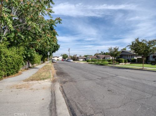 516 State College Blvd, Anaheim CA  92806-4658 exterior