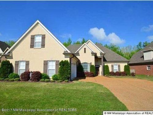 3767 Kenton Dr, Southaven, MS 38672-7201