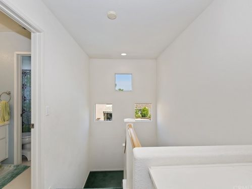 17488 Meadow Rock Dr, Riverside CA  92503-8702 exterior