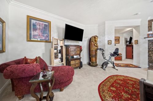 11364 Pondhurst Way, Riverside CA  92505-3471 exterior