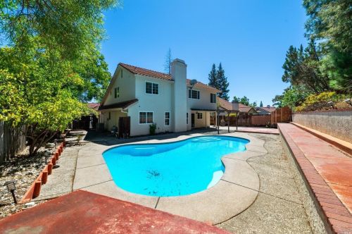143 Edmondale Ct, Vacaville, CA 95688-9232