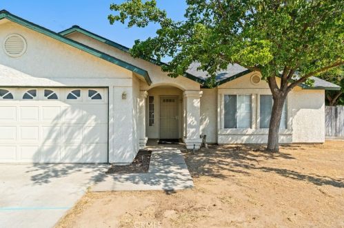 509 Deerwood Dr, Madera, CA 93637-5391