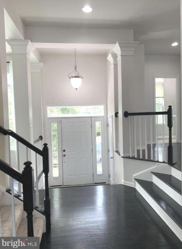 4416 Simpson Mill Way, Woodbridge, VA 22192-5584