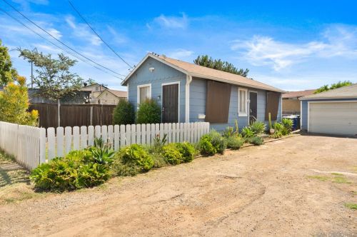345 Cedar St, El Cajon, CA 92021-4546