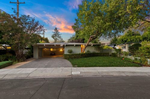 3704 Carlson Cir, Palo Alto, CA 94306-4228