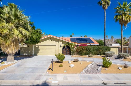2750 Vincentia Rd, Palm Springs, CA 92262-3861