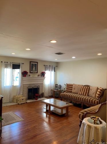1318 Western Ave, Anaheim, CA 92804-4735