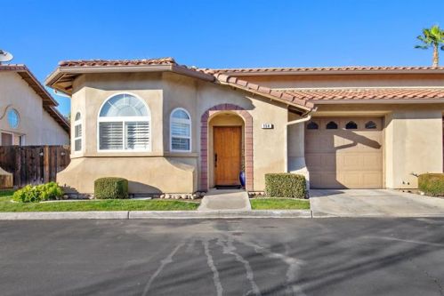 154 Granada Dr, Madera, CA 93637-5030