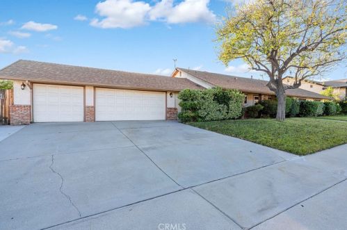 2044 Palm Ave, Rialto, CA 92377-4622