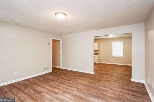 6175 Green Acres Ct, Porterdale GA  30014-0035 exterior