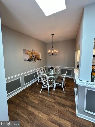 64 Mulberry Ct, Trenton, NJ 08619-4618