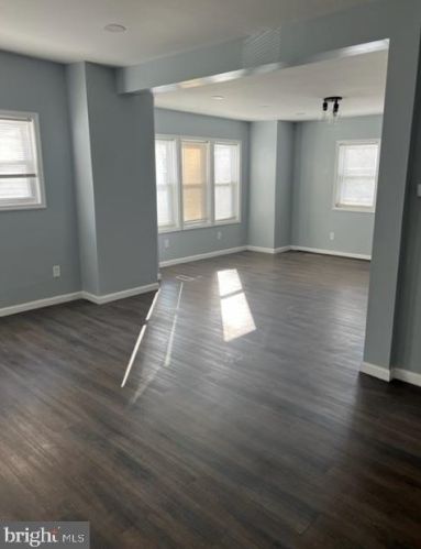 4617 End Ave, Camden, NJ 08109-1879