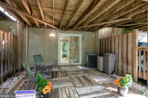 13854 Carter House Way, Silver Spring MD 20904-4855 exterior