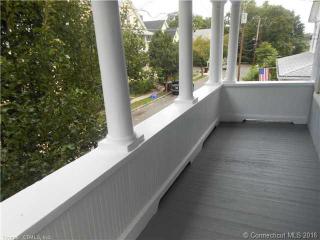 12 Clinton Ave, Middletown CT  06457-2704 exterior