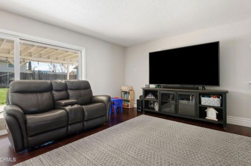 2148 Abraham St, Simi Valley CA  93065-3543 exterior