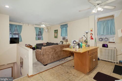 2001 13 St, Philadelphia PA  19148-5503 exterior