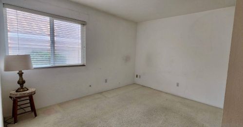 1888 Timber Trl, Vista CA 92081-7326 exterior