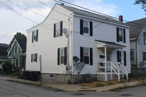 52 Worcester St, Nashua, NH 03060-9009