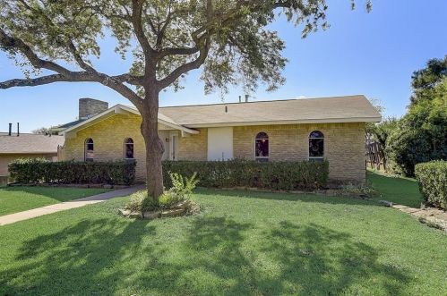 2909 Myerwood, Carrollton TX 75007-5299 exterior