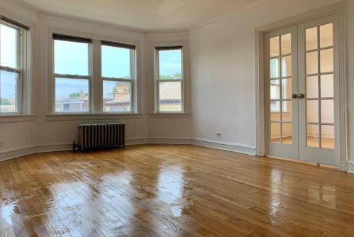 2638 Summerdale Ave, Chicago, IL 60625-3313